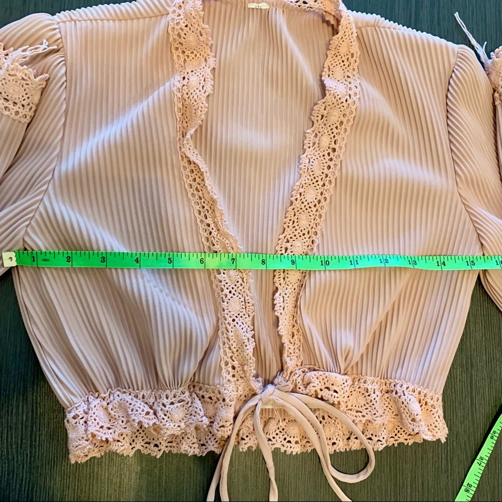 SOLD⚡️Vintage Accordion Pleated Cardigan⚡️ - Picture 9 of 10